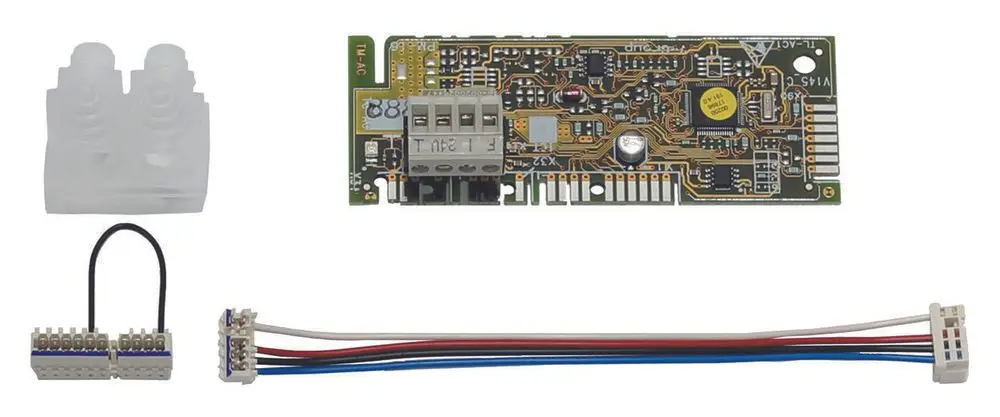 Vaillant Modulierender Buskoppler mit Leiterplatte und Anschlusskabel für die 0-10V-Schnittstelle, ergänzt durch zwei Stecker.